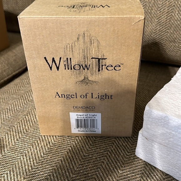 NWT willow tree angel of light #26014 figure hand painted figurine home demdaco - Picture 8 of 8